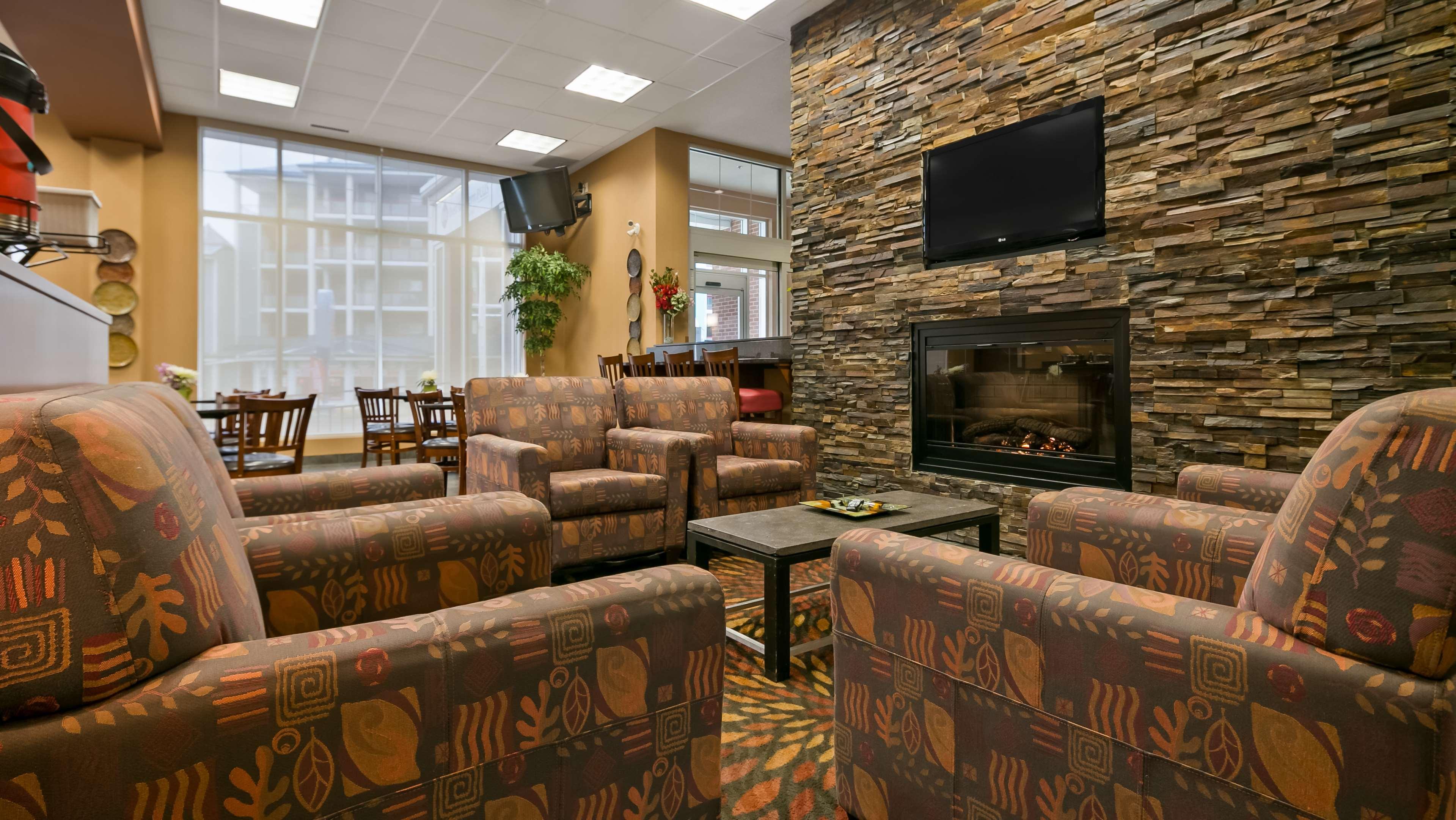 Best Western Plus Chateau Inn Sylvan Lake Exterior foto